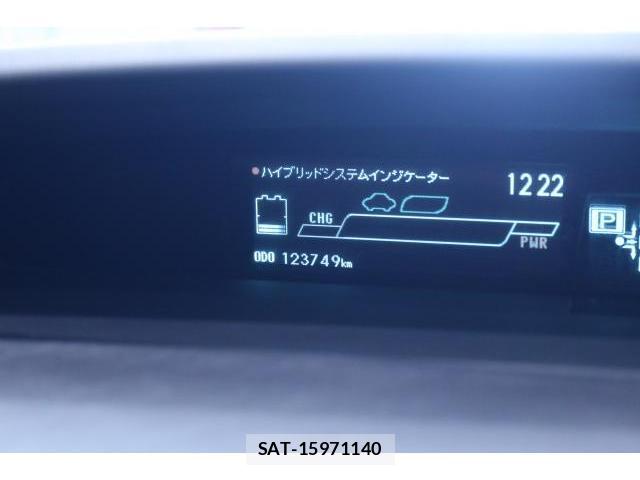Toyota PRIUS 2012-11 8223329-16