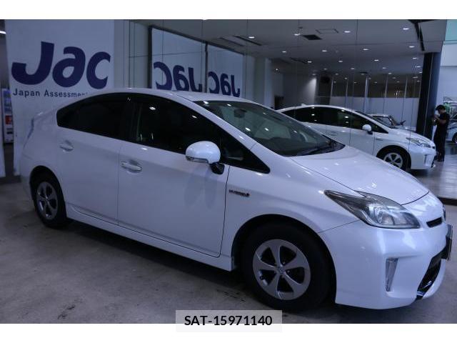Toyota PRIUS 2012-11 8223329-3