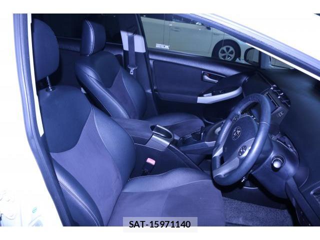 Toyota PRIUS 2012-11 8223329-5