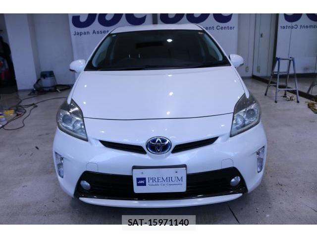 Toyota PRIUS 2012-11 8223329-8