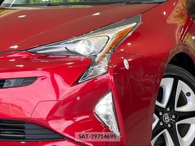 Toyota PRIUS 2018-06 8223516-11