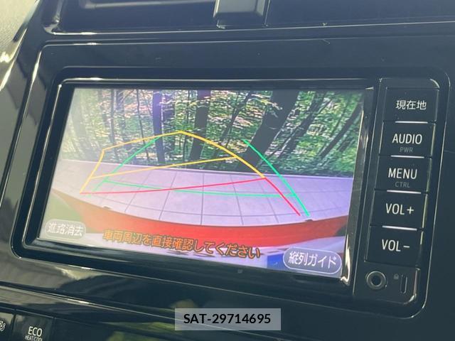 Toyota PRIUS 2018-06 8223516-3