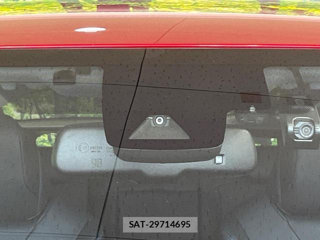 Toyota PRIUS 2018-06 8223516-4