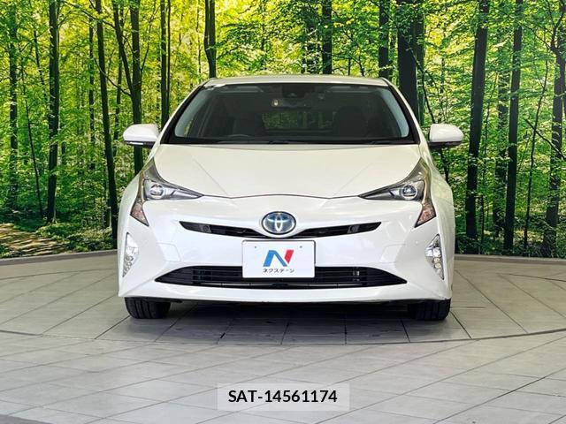 Toyota PRIUS 2018-03 8223524-13