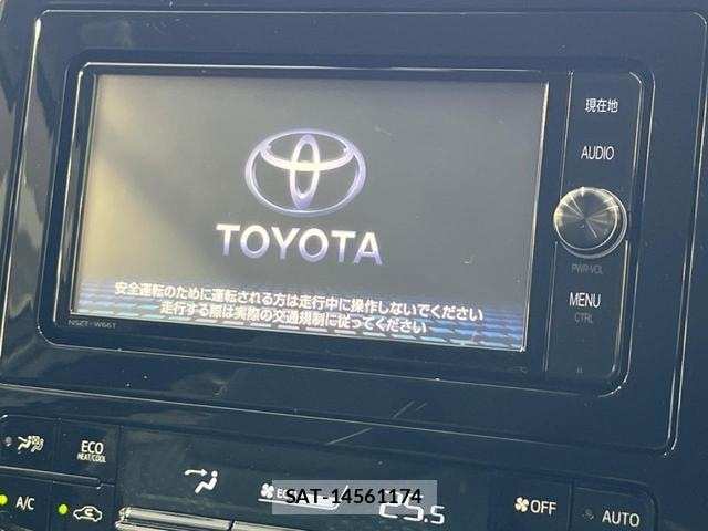 Toyota PRIUS 2018-03 8223524-2