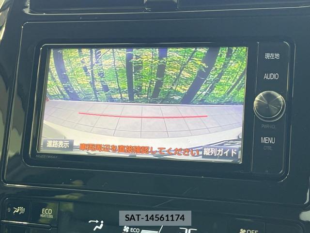 Toyota PRIUS 2018-03 8223524-3