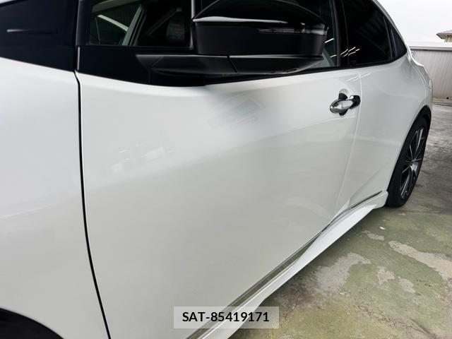 Toyota PRIUS 2024-03 8223543-4