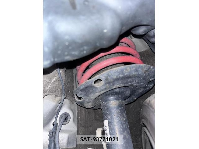 Toyota PRIUS 2018-01 8223684-8