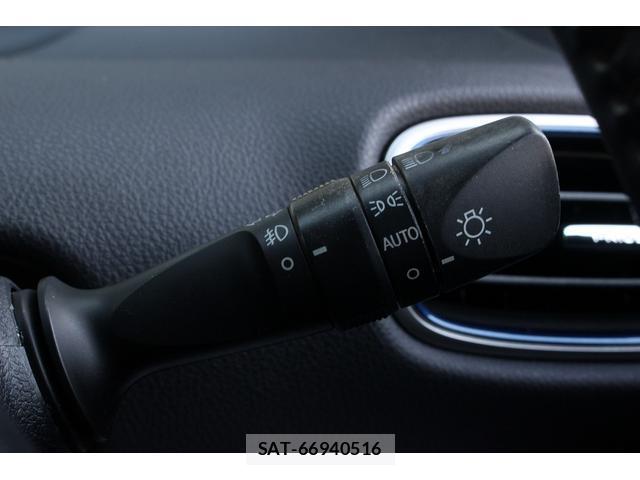 Toyota PRIUS 2016-09 8223690-16