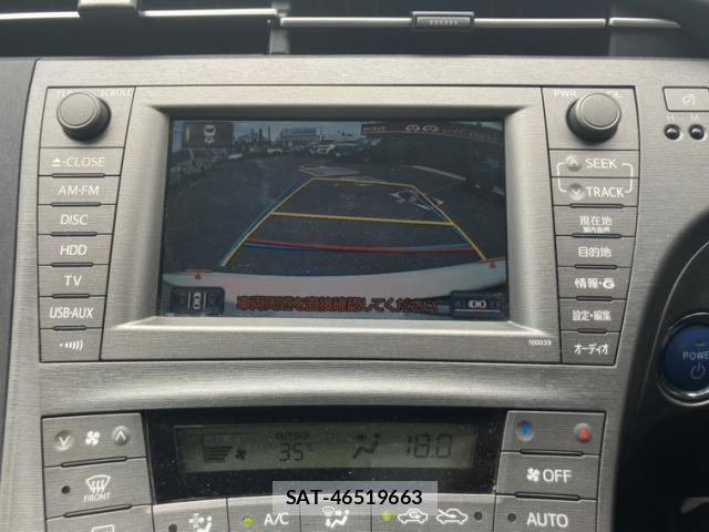 Toyota PRIUS 2013-08 8223748-8