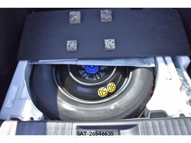 Toyota PRIUS 2023-02 8223778-10