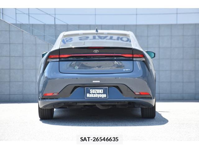 Toyota PRIUS 2023-02 8223778-2