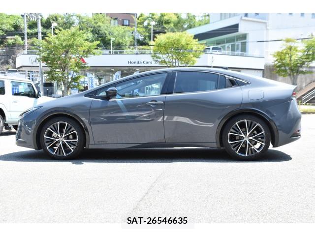 Toyota PRIUS 2023-02 8223778-4