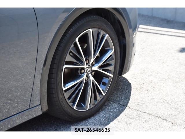 Toyota PRIUS 2023-02 8223778-9