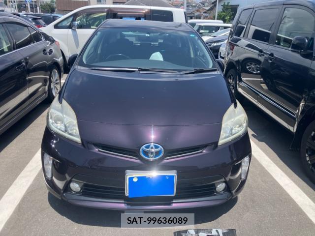 Toyota PRIUS 2013-08 8223886-0