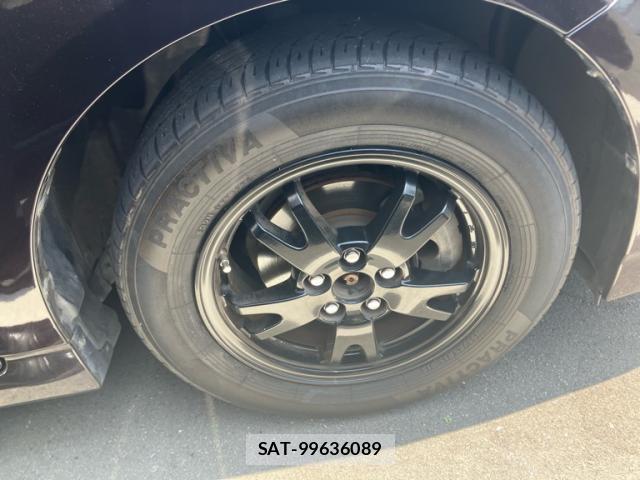 Toyota PRIUS 2013-08 8223886-7