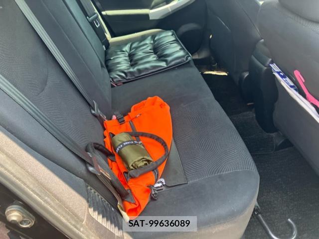 Toyota PRIUS 2013-08 8223886-9