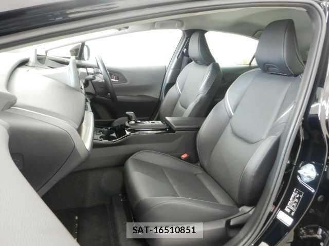 Toyota PRIUS 2023-06 8223942-16