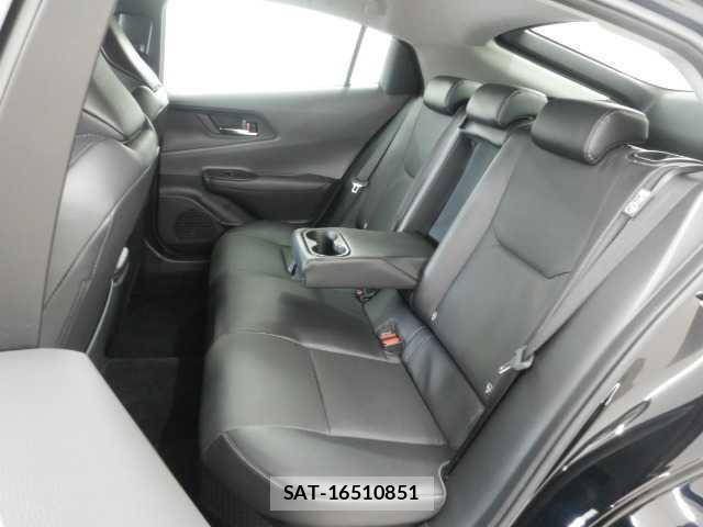 Toyota PRIUS 2023-06 8223942-17