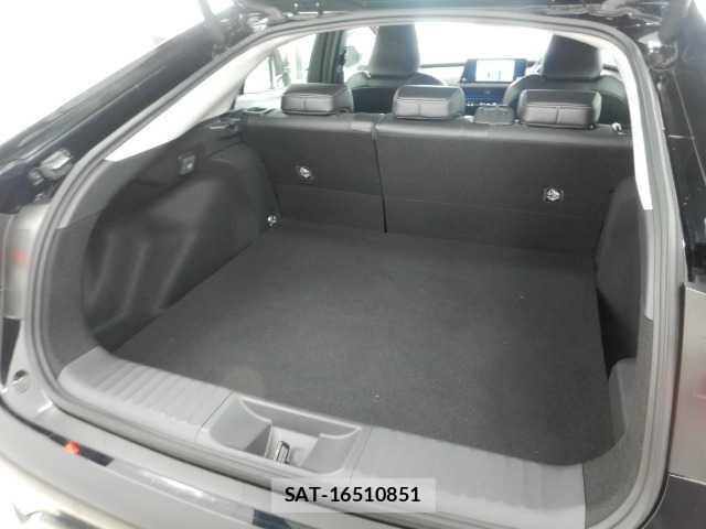 Toyota PRIUS 2023-06 8223942-18