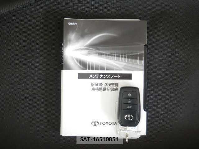 Toyota PRIUS 2023-06 8223942-19