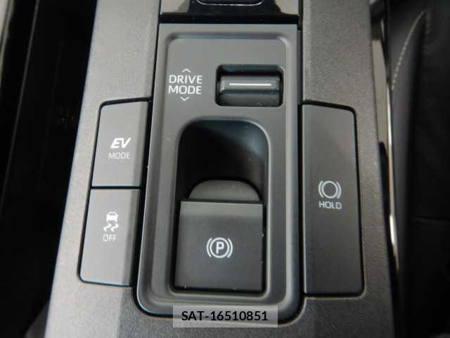 Toyota PRIUS 2023-06 8223942-5