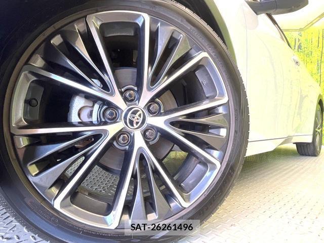 Toyota PRIUS 2023-12 8223976-12
