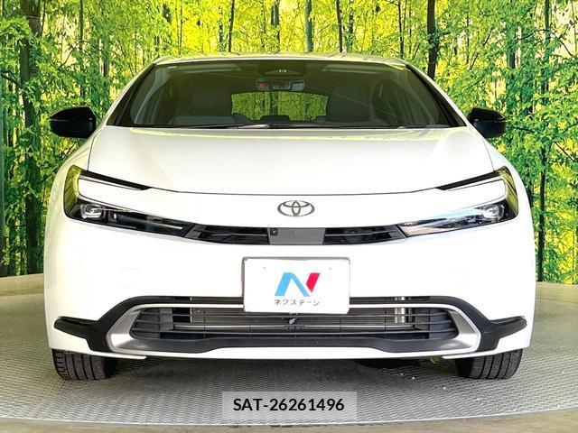 Toyota PRIUS 2023-12 8223976-13