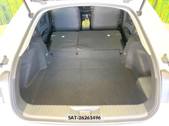 Toyota PRIUS 2023-12 8223976-9