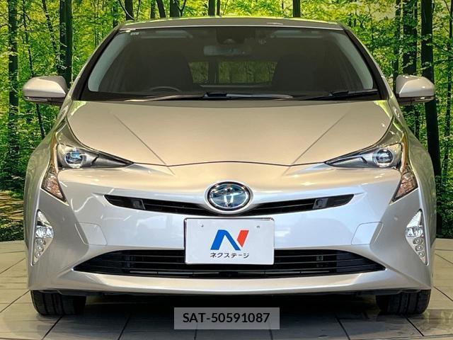 Toyota PRIUS 2017-11 8224231-13