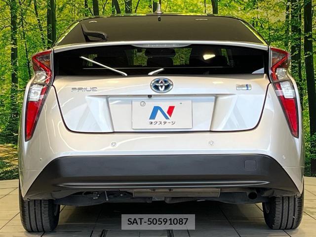 Toyota PRIUS 2017-11 8224231-14