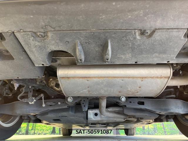 Toyota PRIUS 2017-11 8224231-18