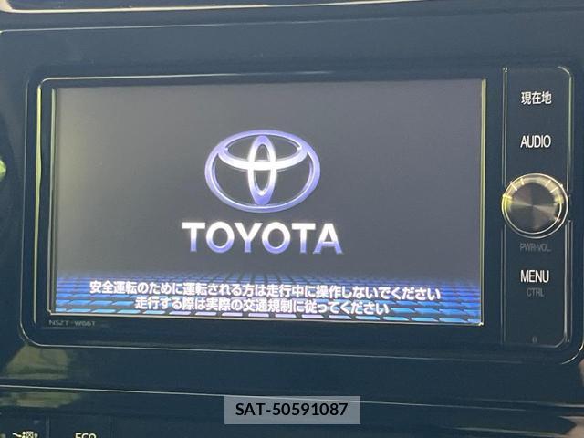 Toyota PRIUS 2017-11 8224231-2