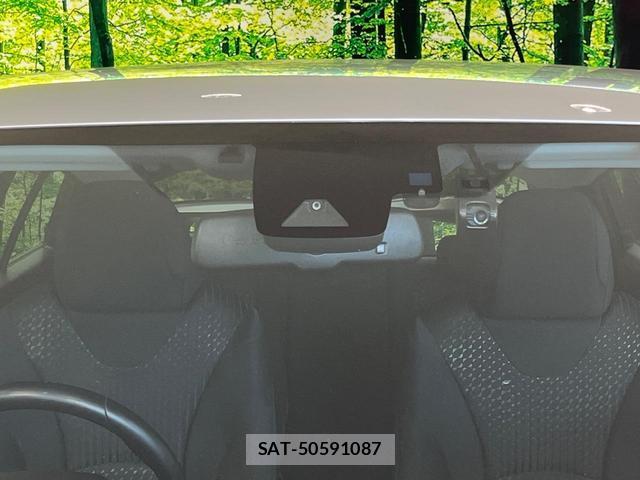 Toyota PRIUS 2017-11 8224231-4