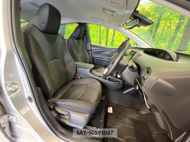 Toyota PRIUS 2017-11 8224231-7