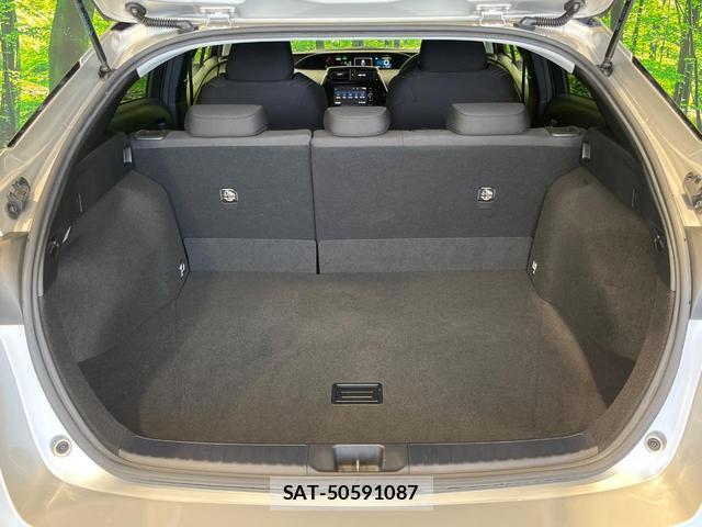 Toyota PRIUS 2017-11 8224231-9