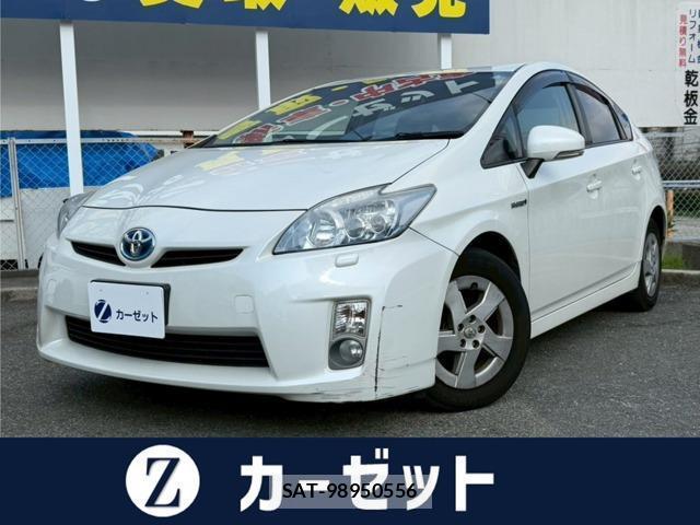 Toyota PRIUS 2011-12 8224319-0
