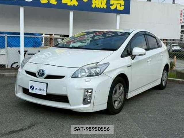 Toyota PRIUS 2011-12 8224319-8