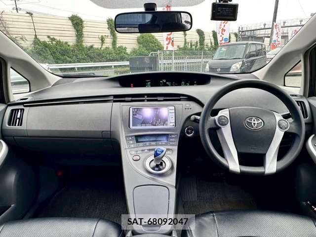 Toyota PRIUS 2010-08 8224320-1