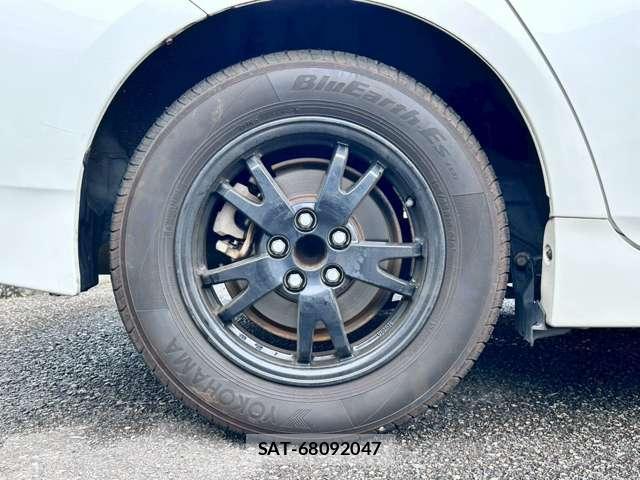 Toyota PRIUS 2010-08 8224320-16