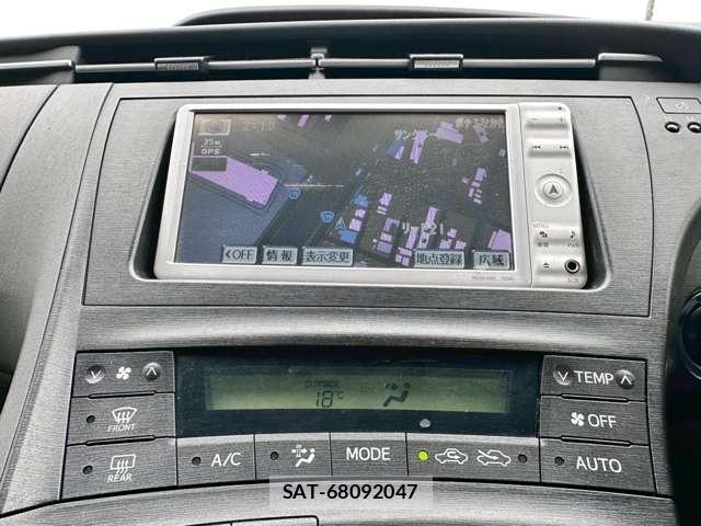 Toyota PRIUS 2010-08 8224320-2