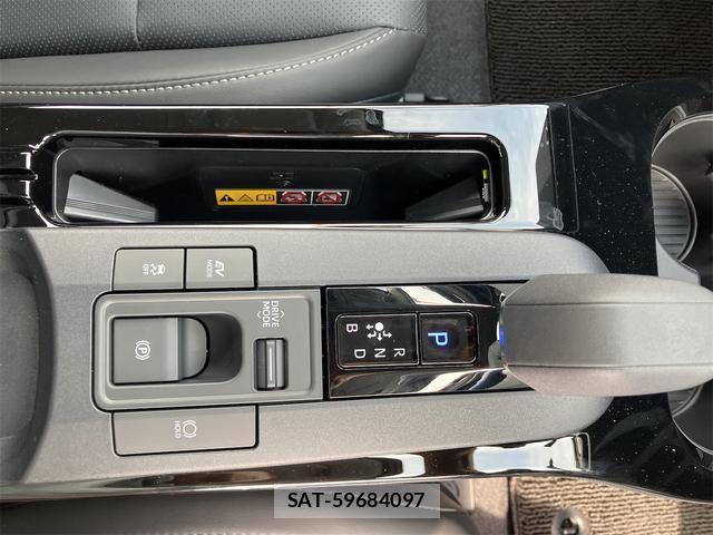 Toyota PRIUS 2025-03 8224542-7