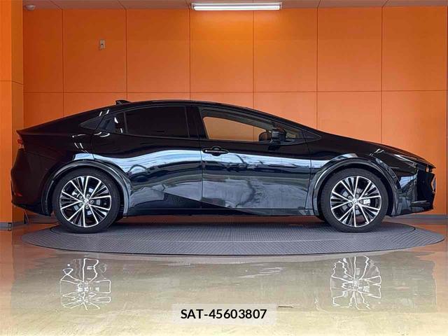 Toyota PRIUS 2026-01 8224595-15