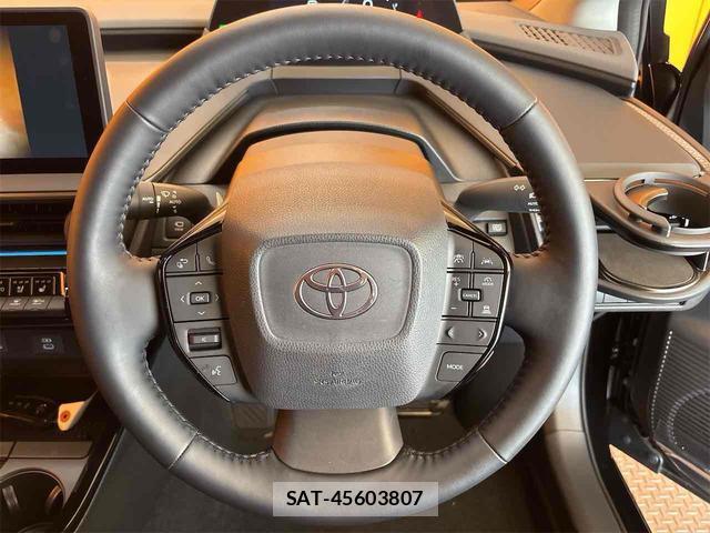 Toyota PRIUS 2026-01 8224595-3