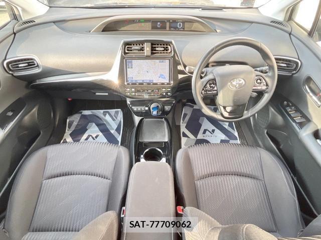 Toyota PRIUS 2020-05 8224708-1