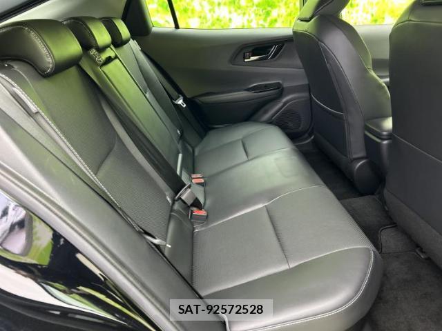 Toyota PRIUS 2023-09 8225195-4