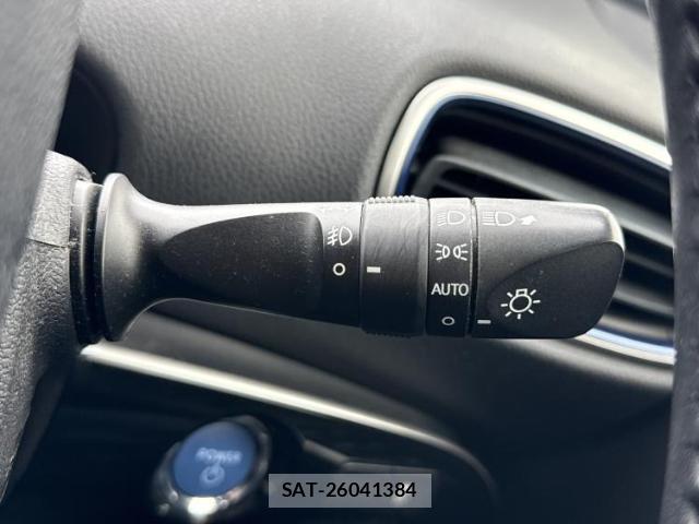 Toyota PRIUS 2017-02 8225272-15