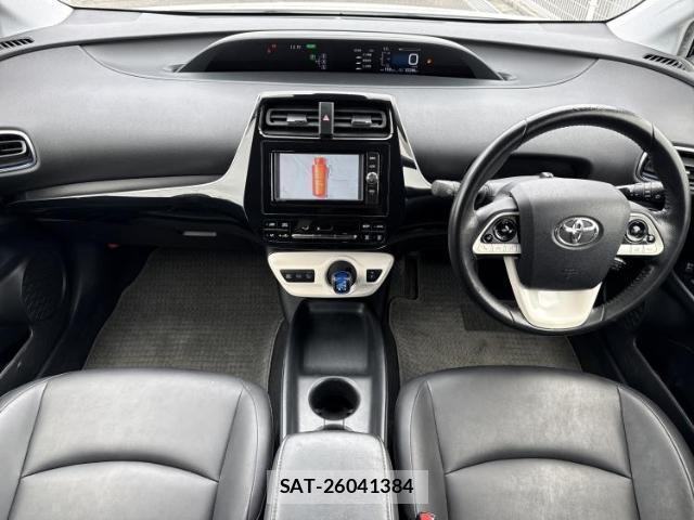 Toyota PRIUS 2017-02 8225272-3
