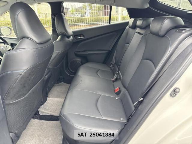 Toyota PRIUS 2017-02 8225272-7