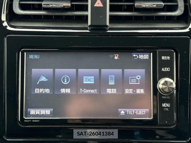 Toyota PRIUS 2017-02 8225272-8